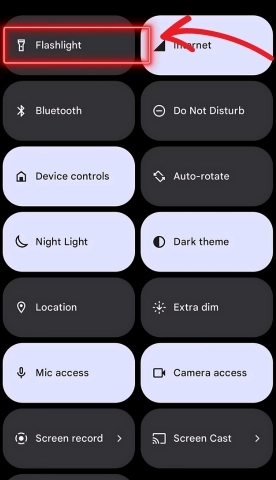 Use the Quick Settings Menu to turn off the flashlight